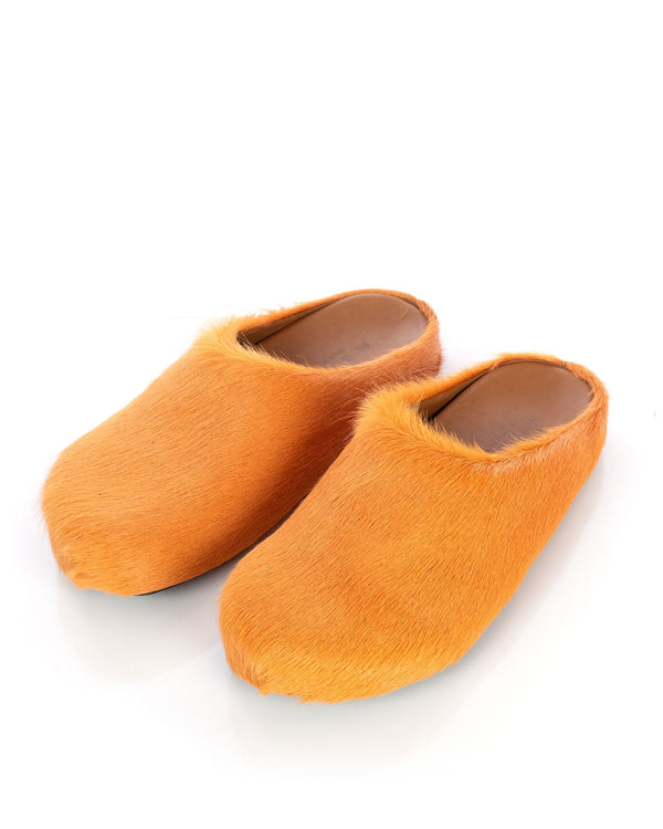 Marni | Long Calf Hair Fussbett Sabot Orange - Concrete