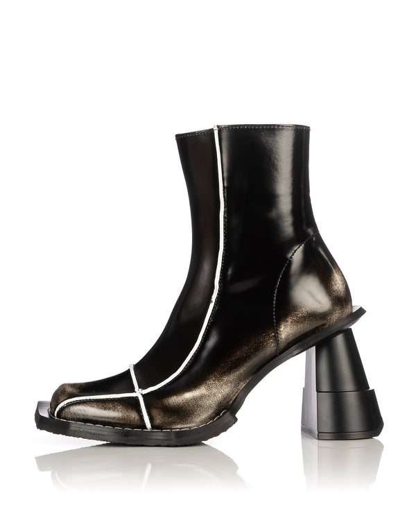 Henrik Vibskov | Elle Driver Heel White Brush Off - Concrete