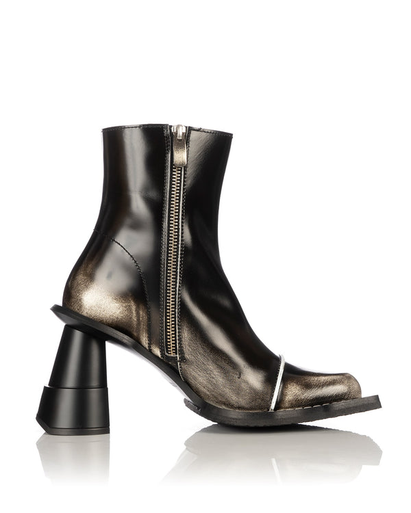 Henrik Vibskov | Elle Driver Heel White Brush Off - Concrete