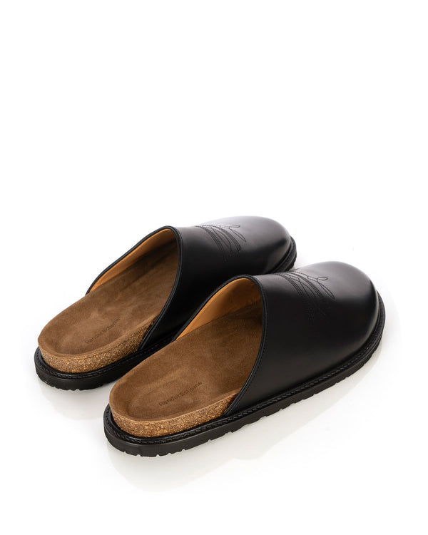 Hender Scheme | Comfy Cheak Mule Black - Concrete