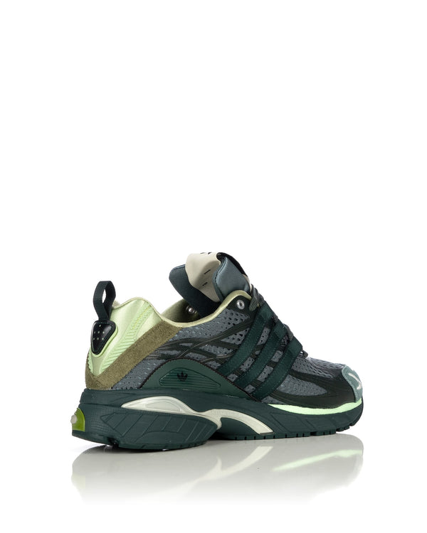 adidas | x SFTM Adistar Cushion Shadow Green - Concrete