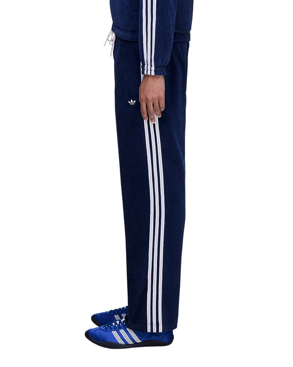 adidas | x Wales Bonner Velour Track Pant Collegiate Navy - Concrete