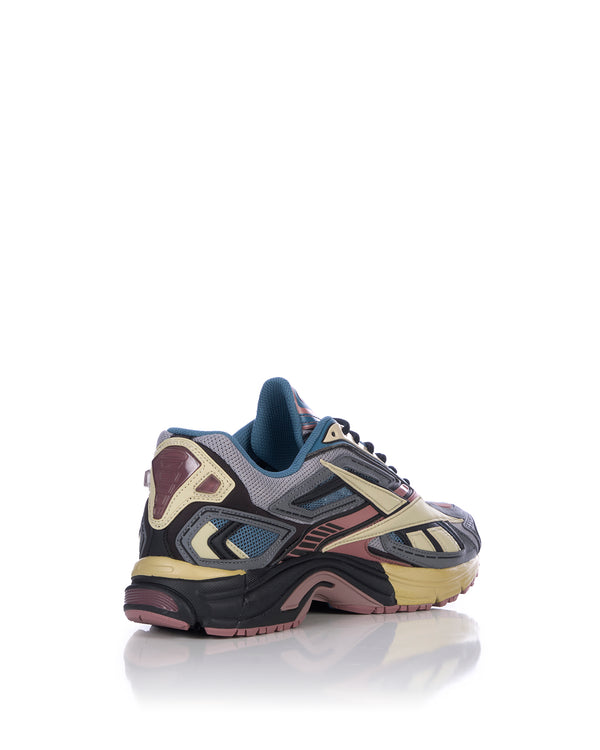 Reebok | Premier Road Ultra Soft Pink - Concrete