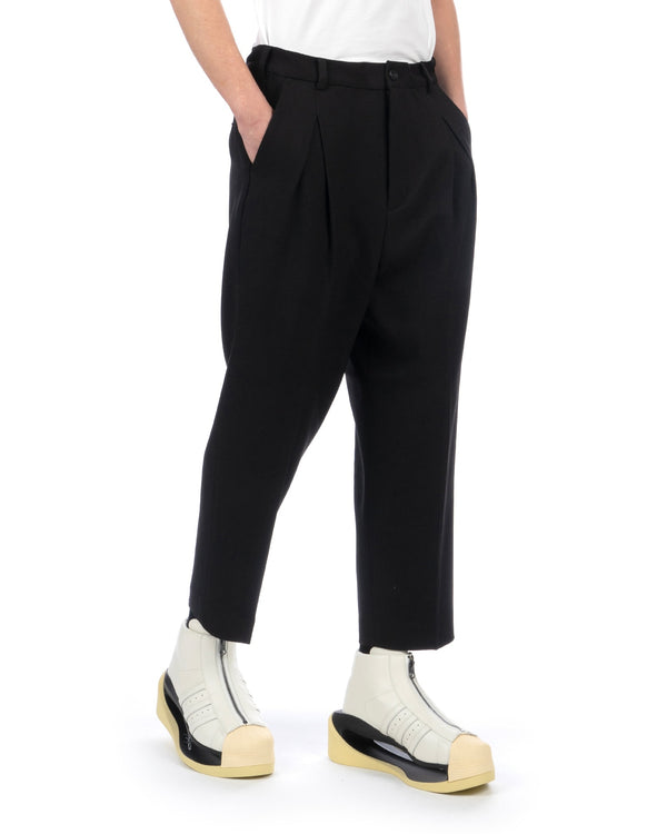 White Mountaineering | Stretch 2-Tuck Pants Black - Concrete