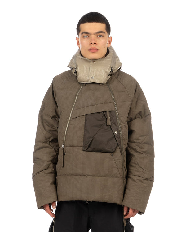 Nilmance | Sequence Zip Olmotex Down Jacket Olive - Concrete