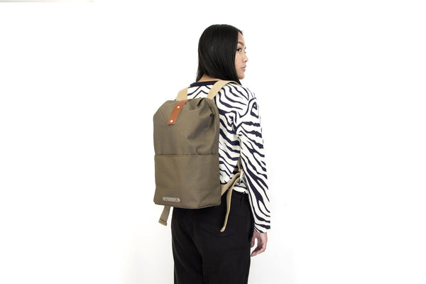 Brooks England Dalston Utility Knapsack Small (12Lt) Green Fleck - Concrete