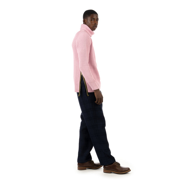 LC23 | Turtleneck Zip Sweater Pink - Concrete