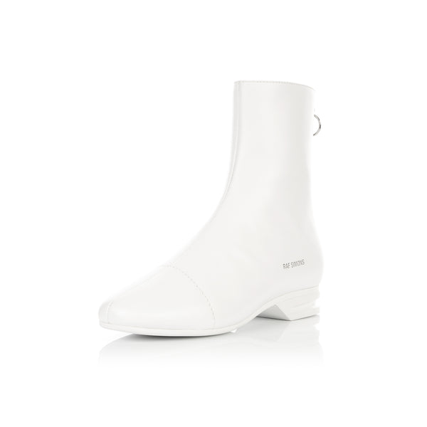 RAF SIMONS (RUNNER) | 2001 White - Concrete