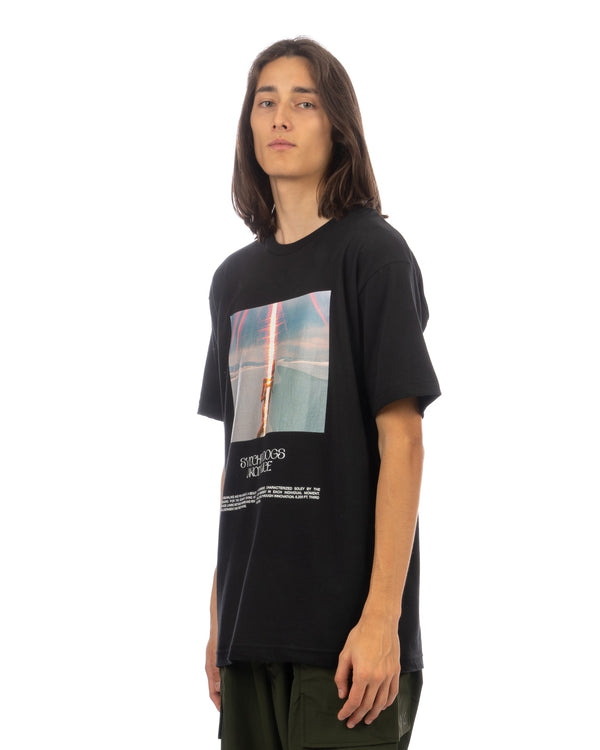 Akomplice | x Synchrodogs Moment T-Shirt Black - Concrete