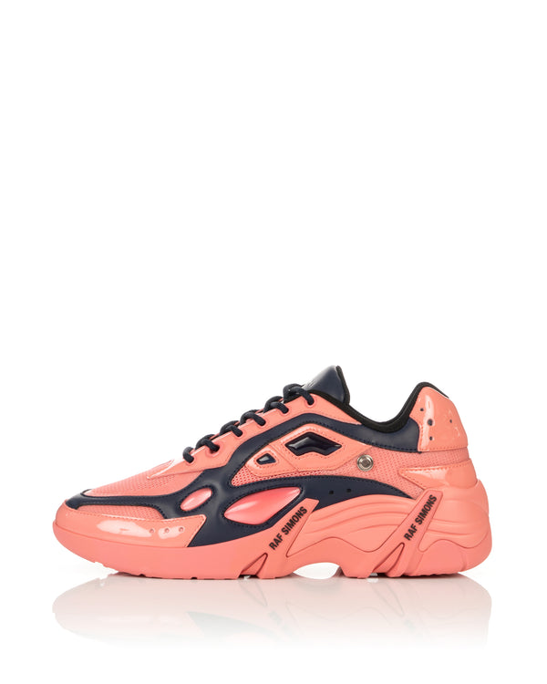 SIMONS (RUNNER) | Cylon-21 Black Iris / Strawberry Ice - Concrete