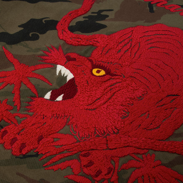 maharishi | Camo Red Tiger Crew Sweat Woodland - Concrete