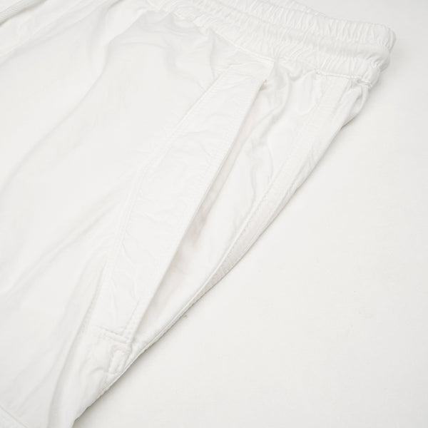 maharishi | Loose Cropped Cargo Track Pants White - Concrete